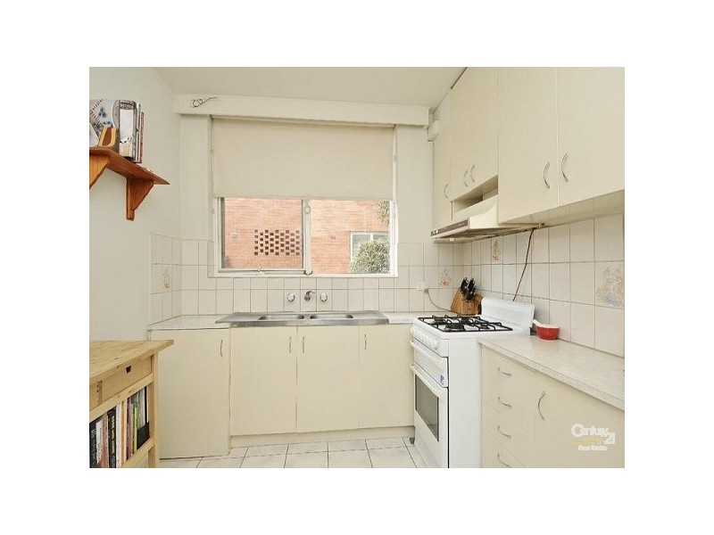 2/206 Canterbury Road, St Kilda West VIC 3182