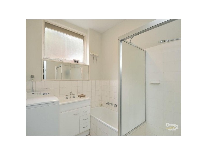 2/206 Canterbury Road, St Kilda West VIC 3182