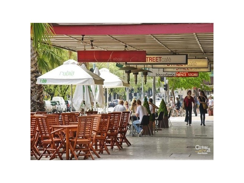 2/206 Canterbury Road, St Kilda West VIC 3182