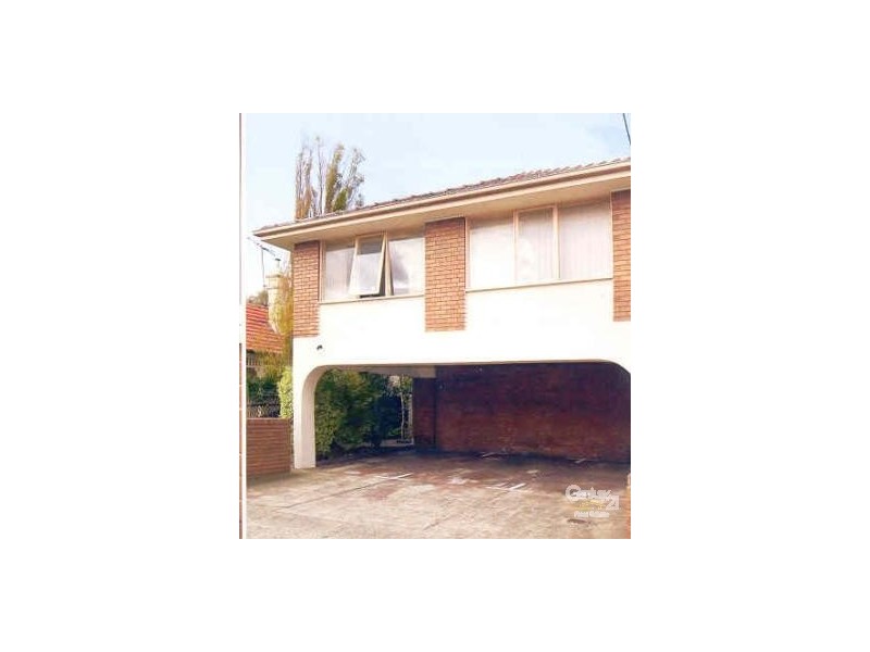 8/5 Shirley Grove, St Kilda East VIC 3183