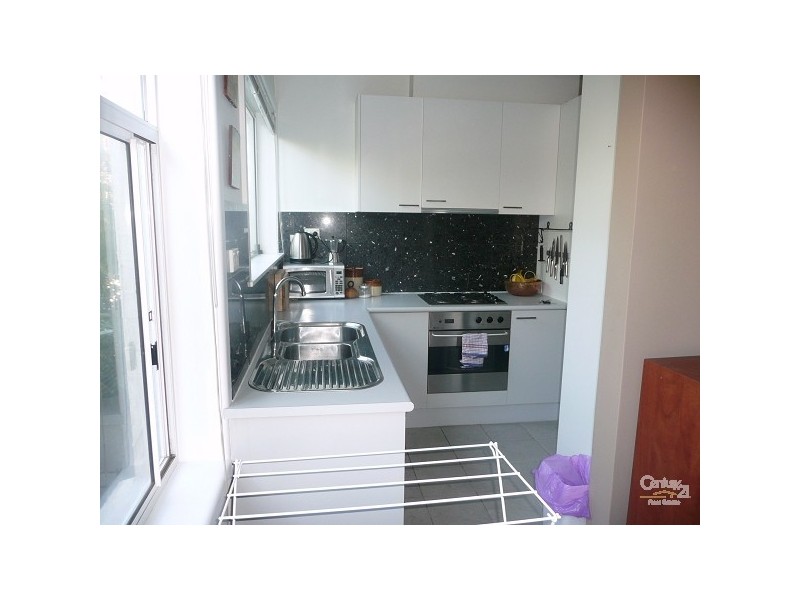 9/130 Glen Huntly Road, Elwood VIC 3184