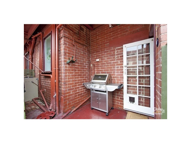 1/121 Brighton Road, Elwood VIC 3184