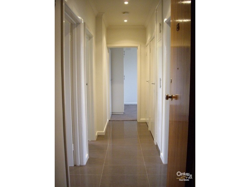 15/2 Dickens Street, St Kilda VIC 3182