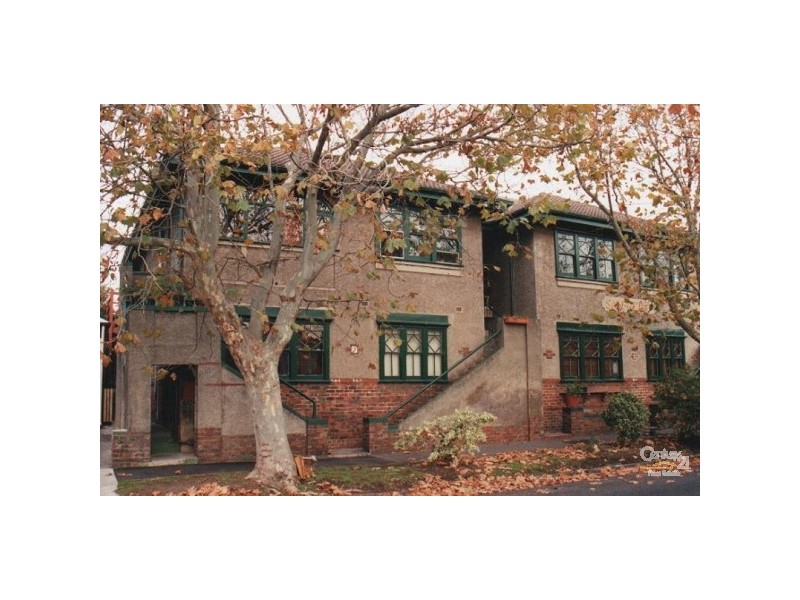 4/5 Byrne Avenue, Elwood VIC 3184