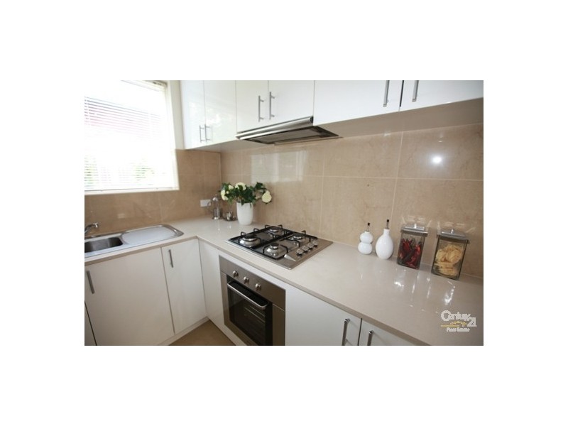 3/10 Dickens Street, Elwood VIC 3184