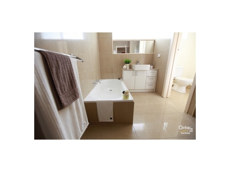 3/10 Dickens Street, Elwood VIC 3184