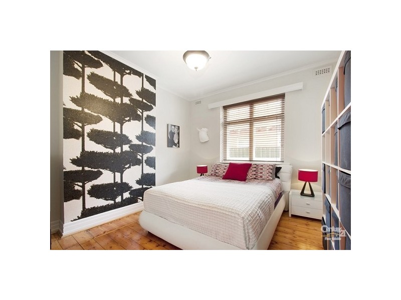 1/121 Brighton Road, Elwood VIC 3184