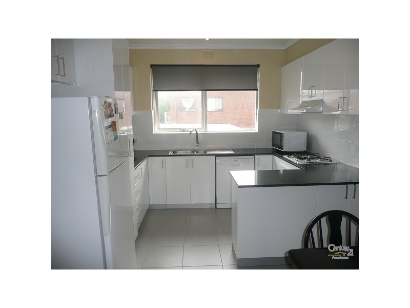 4/3 Austin Avenue, Elwood VIC 3184