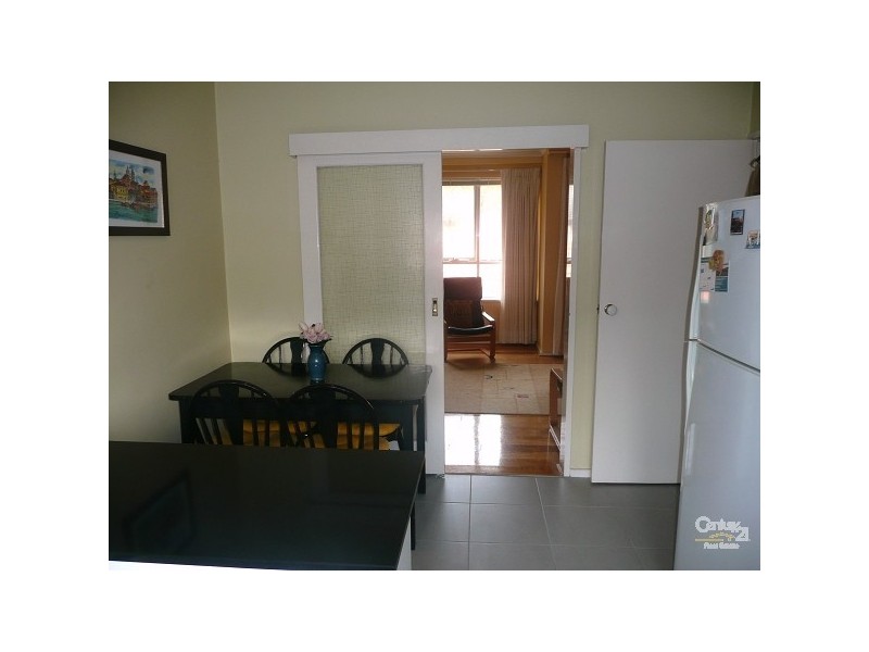 4/3 Austin Avenue, Elwood VIC 3184