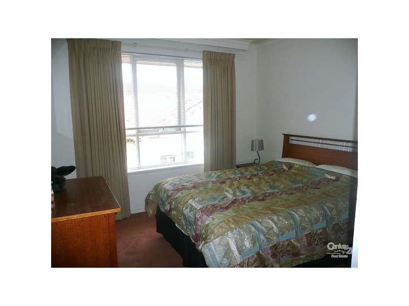 4/3 Austin Avenue, Elwood VIC 3184