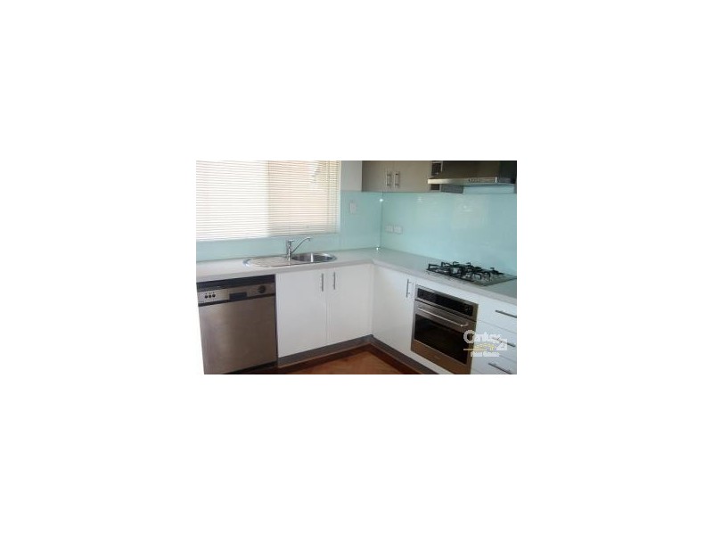 8/94 Glen Huntly Road, Elwood VIC 3184