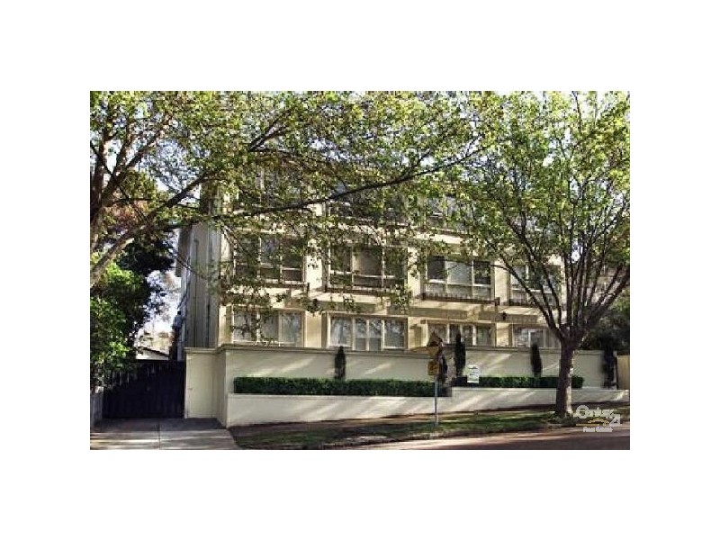 1/18 Burns Street, Elwood VIC 3184