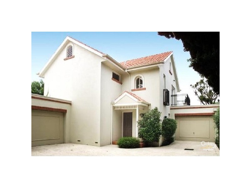 2/49 Foam Street, Elwood VIC 3184