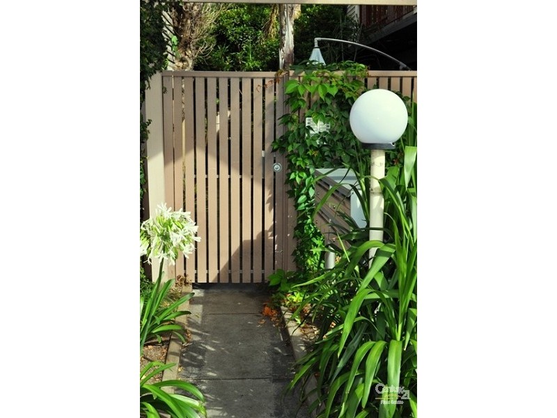 6/42 Foam Street, Elwood VIC 3184