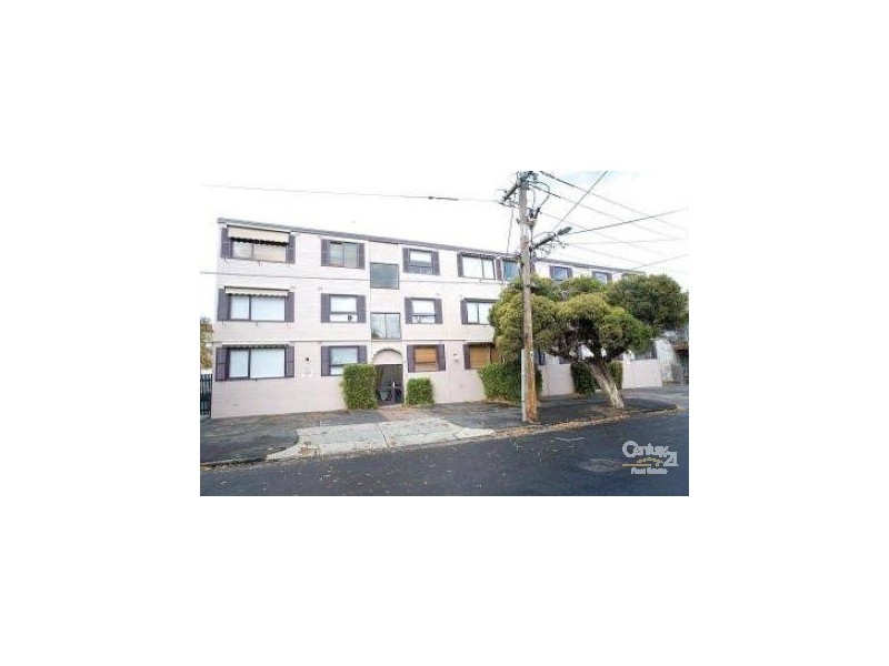 9/37 Gurner Street, St Kilda VIC 3182