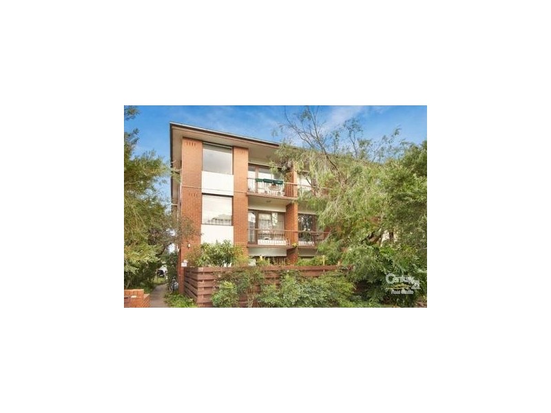 4/57 Spenser Street, St Kilda VIC 3182
