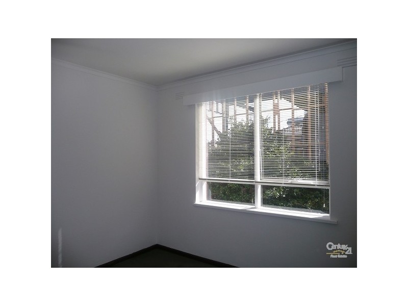 4/57 Spenser Street, St Kilda VIC 3182