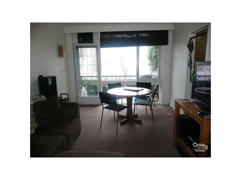 2/31 Beach Avenue, Elwood VIC 3184