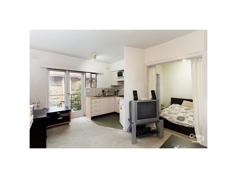 16/9 Southey Street, Elwood VIC 3184