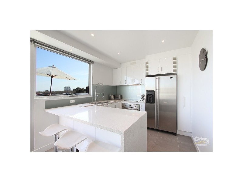 55/352 Canterbury Road, St Kilda VIC 3182