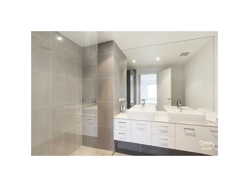 55/352 Canterbury Road, St Kilda VIC 3182