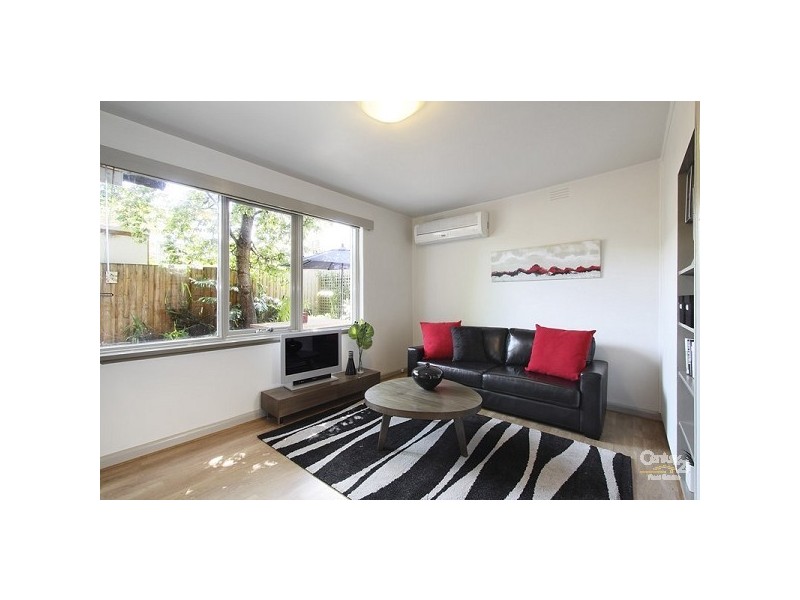 3/9 Foam Street, Elwood VIC 3184