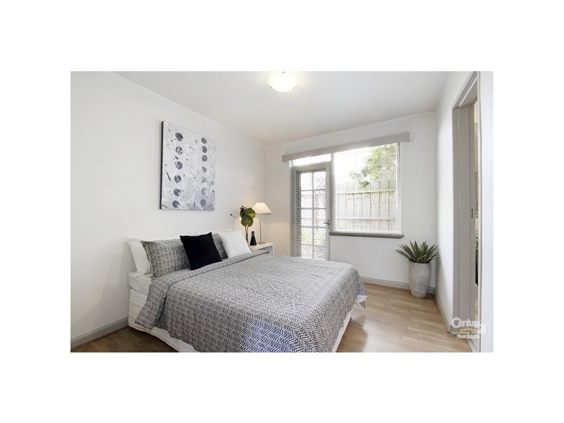 3/9 Foam Street, Elwood VIC 3184