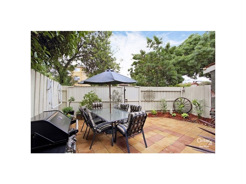 62 Glen Huntly Road, Elwood VIC 3184