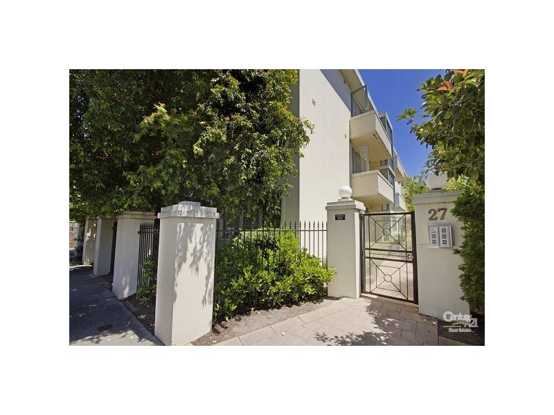 15/27 Mitford Street, St Kilda VIC 3182