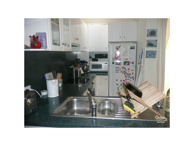 1/17 Byrne Avenue, Elwood VIC 3184