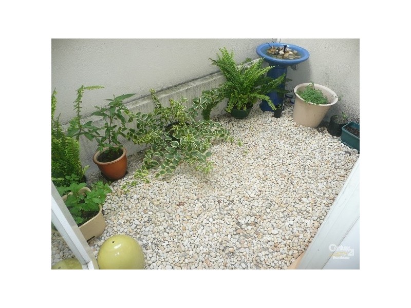 1/17 Byrne Avenue, Elwood VIC 3184