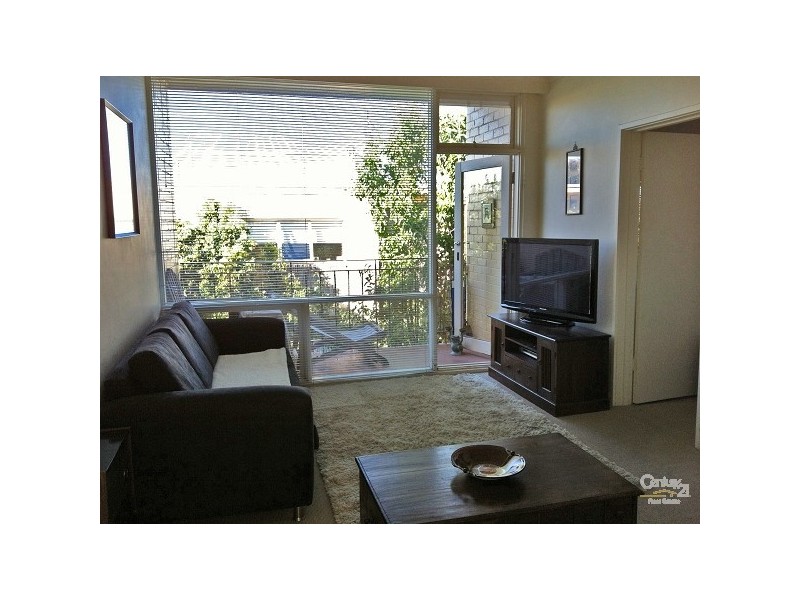 16/18-20 Selwyn Avenue, Elwood VIC 3184