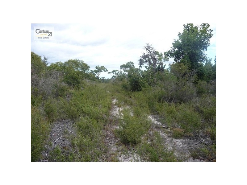 8 Longford Loch Sport Road, Seacombe VIC 3851