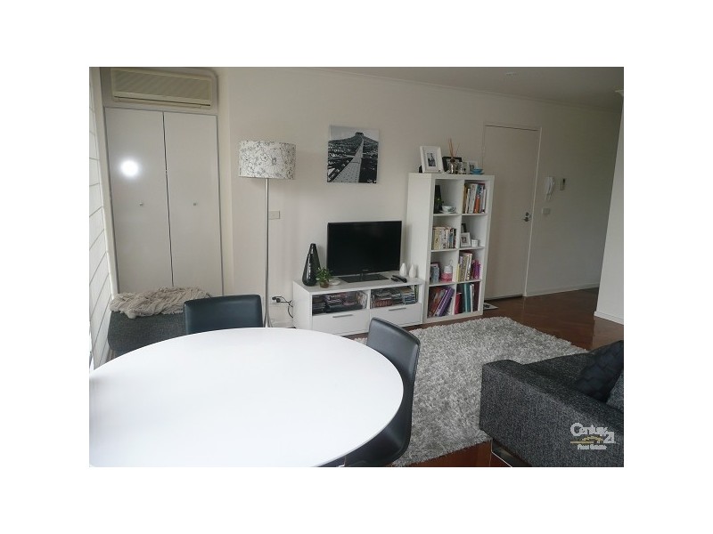 10B/128-140 Chapel Street, St Kilda VIC 3182