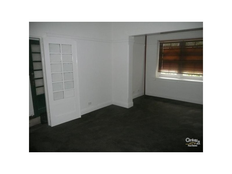 2/5 Byrne Avenue, Elwood VIC 3184