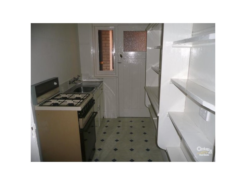 2/5 Byrne Avenue, Elwood VIC 3184