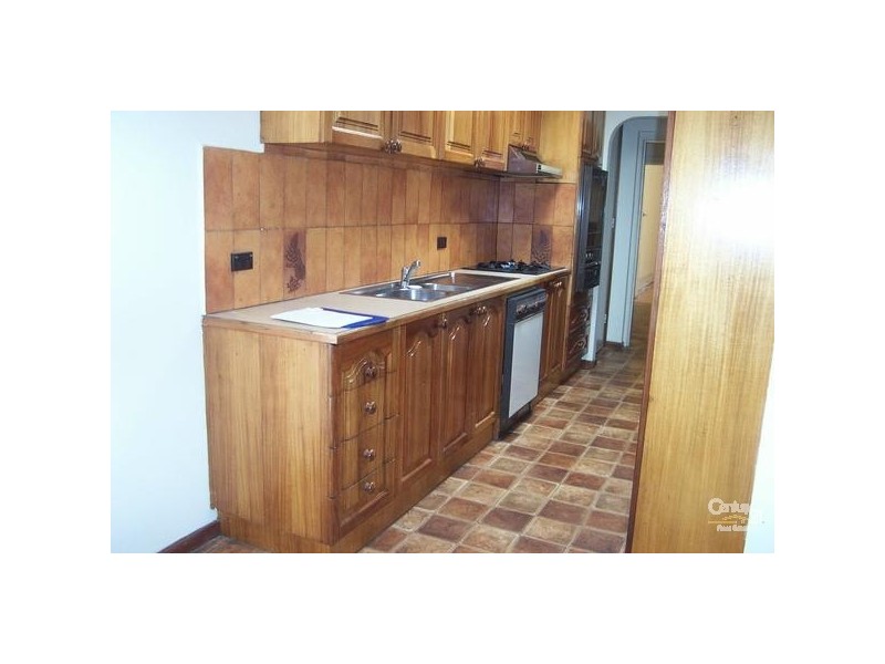 77 Dickens Street, Elwood VIC 3184