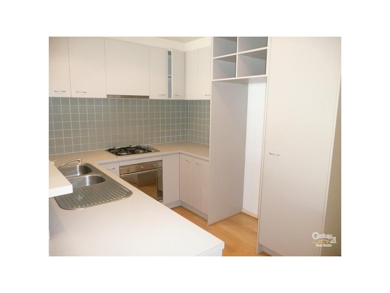 9/125 Ormond Road, Elwood VIC 3184