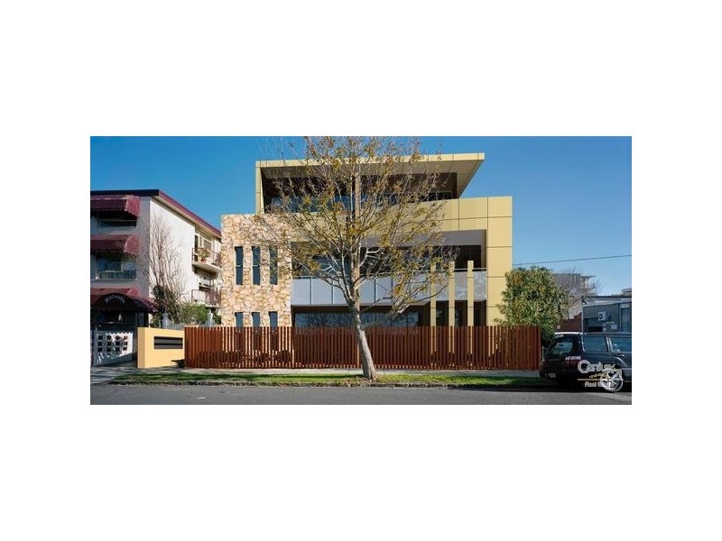 6 Pine Ave, Elwood VIC 3184