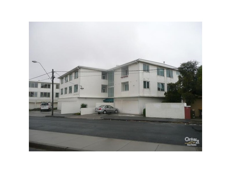 9/19 Shakespeare Grove, St Kilda VIC 3182