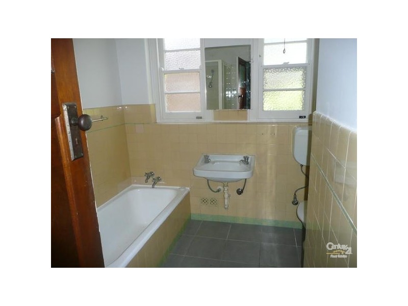 5A Hotham Grove, Ripponlea VIC 3185