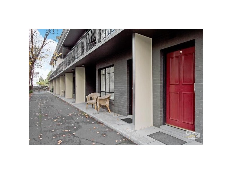 9/131 Glen Huntly Road, Elwood VIC 3184