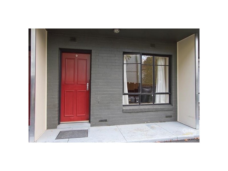 9/131 Glen Huntly Road, Elwood VIC 3184