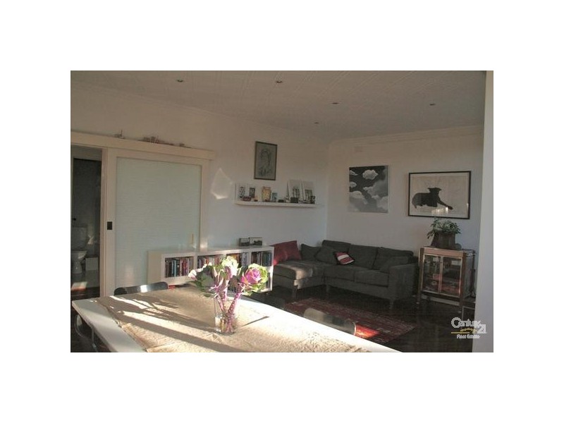 8/12 Avoca Avenue, Elwood VIC 3184