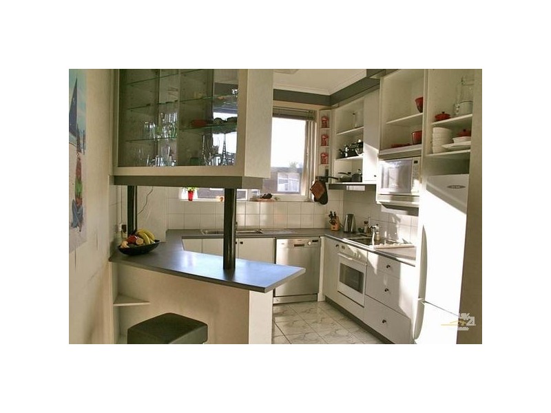 8/12 Avoca Avenue, Elwood VIC 3184