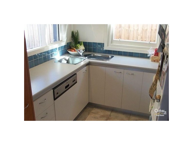 11 Spray Street, Elwood VIC 3184