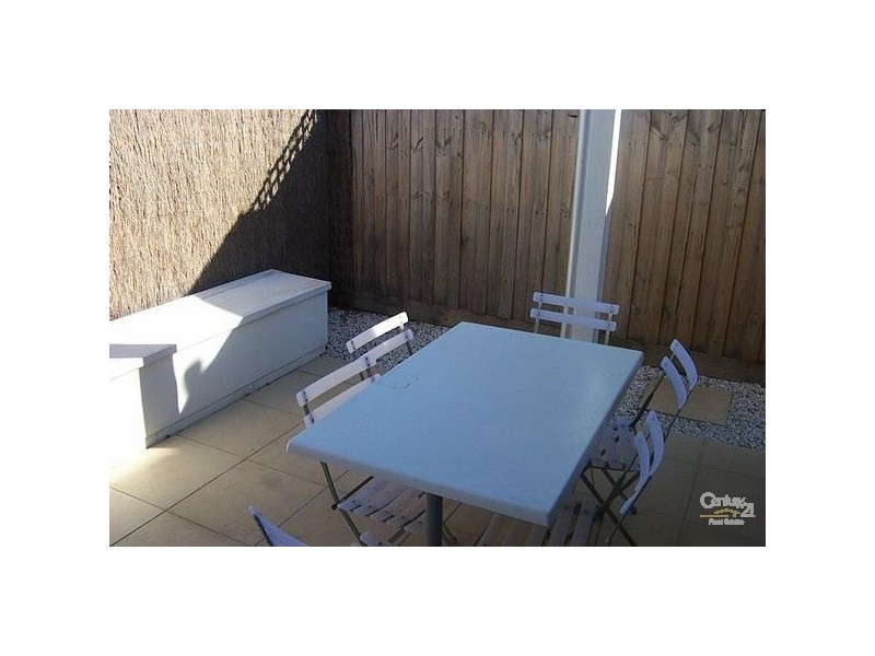 11 Spray Street, Elwood VIC 3184