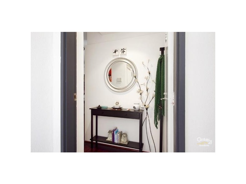 2/89 Ormond Road, Elwood VIC 3184