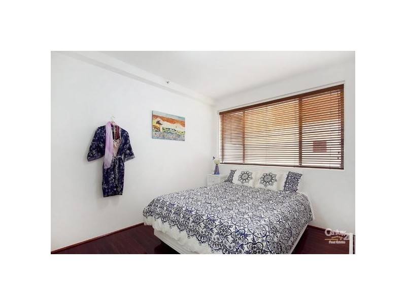 2/89 Ormond Road, Elwood VIC 3184