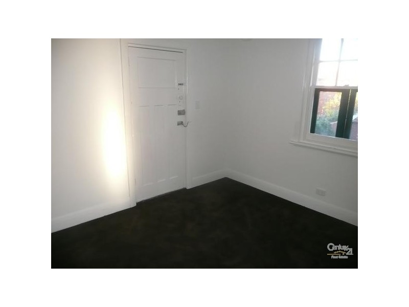 1A/5 Byrne Avenue, Elwood VIC 3184